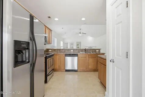 1708 Grant Circle Leland NC 28451