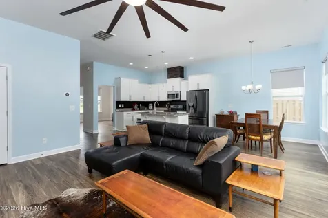 904 W Arboria Drive Hampstead NC 28443
