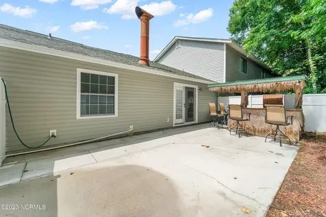 1 S Onsville Place Jacksonville NC 28546