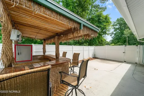 1 S Onsville Place Jacksonville NC 28546