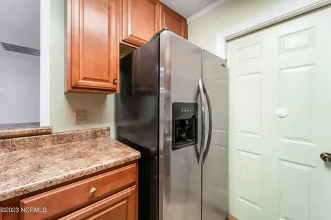 1 S Onsville Place Jacksonville NC 28546