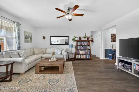 483 St Kitts Way Winnabow NC 28479