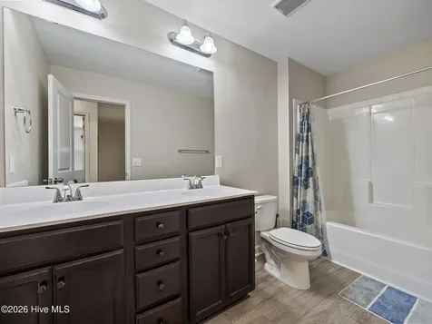 304 Agatha Court Jacksonville NC 28540