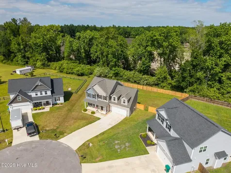 304 Agatha Court Jacksonville NC 28540