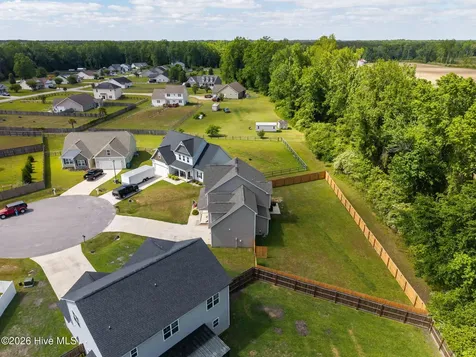 304 Agatha Court Jacksonville NC 28540