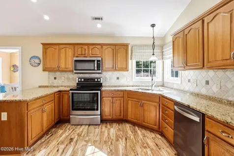 126 Tiffany Way Beaufort NC 28516