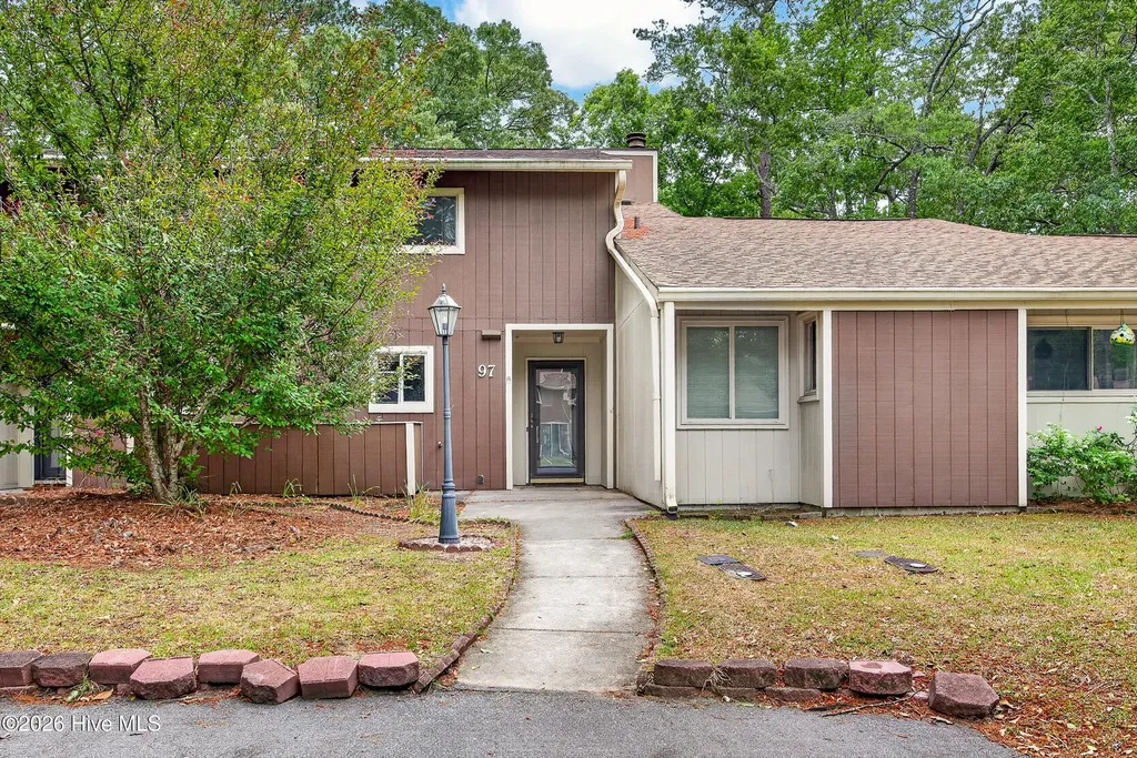97 Quarterdeck Townes New Bern NC 28562