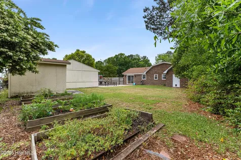 137 Candlewood Drive Wilmington NC 28411