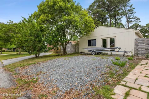 137 Candlewood Drive Wilmington NC 28411