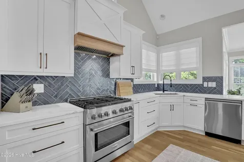 211 Bates Retreat Hampstead NC 28443