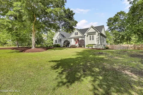 211 Bates Retreat Hampstead NC 28443