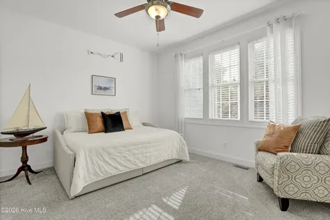 211 Bates Retreat Hampstead NC 28443