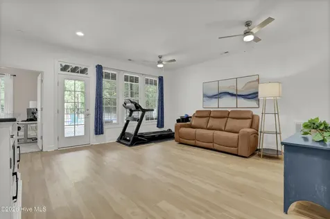 211 Bates Retreat Hampstead NC 28443