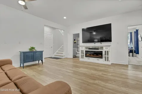 211 Bates Retreat Hampstead NC 28443