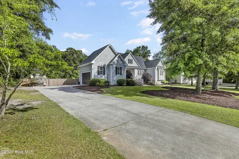 211 Bates Retreat Hampstead NC 28443
