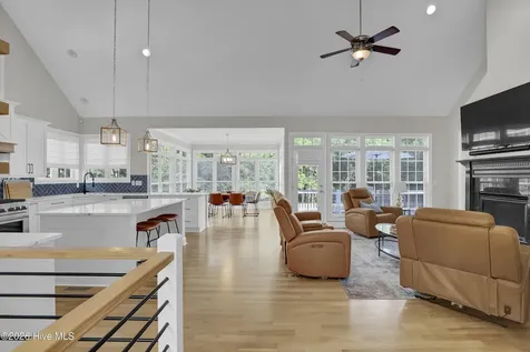 211 Bates Retreat Hampstead NC 28443