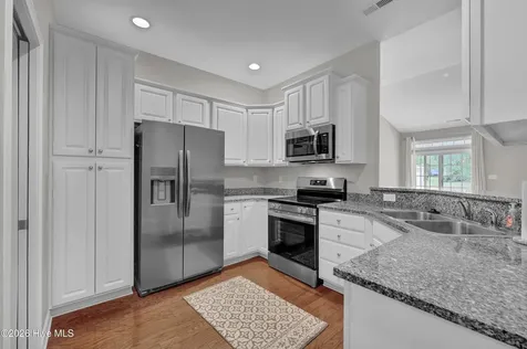 103 Thrasher Court Hampstead NC 28443