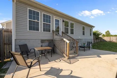 111 Farmgate Drive Richlands NC 28574