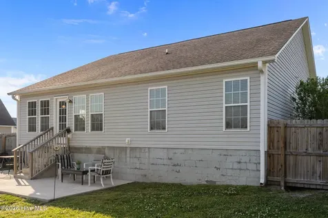 111 Farmgate Drive Richlands NC 28574
