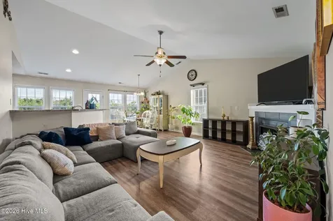 111 Farmgate Drive Richlands NC 28574