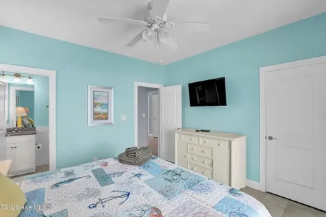 37 Porpoise Place North Topsail Beach NC 28460