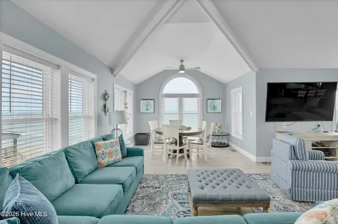 37 Porpoise Place North Topsail Beach NC 28460