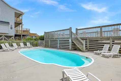 37 Porpoise Place North Topsail Beach NC 28460