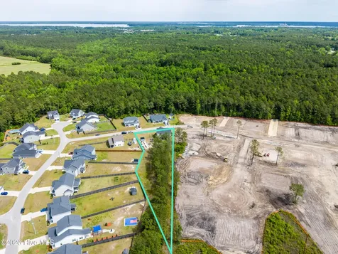 402 Reynolds Court Sneads Ferry NC 28460