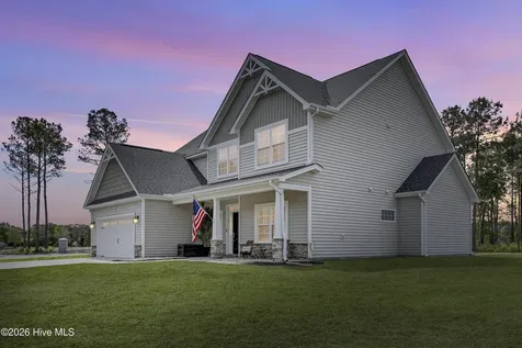 402 Reynolds Court Sneads Ferry NC 28460