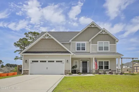 402 Reynolds Court Sneads Ferry NC 28460