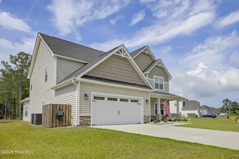 402 Reynolds Court Sneads Ferry NC 28460