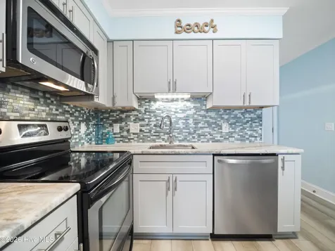 1404 Canal Drive Carolina Beach NC 28428
