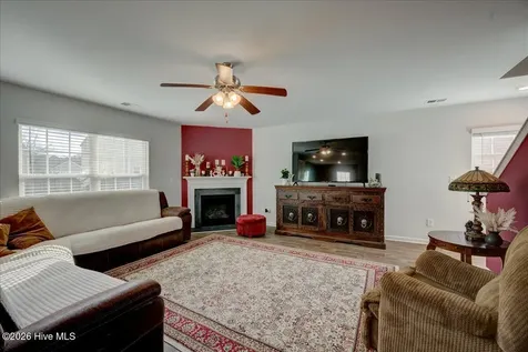 404 Frida Road New Bern NC 28560