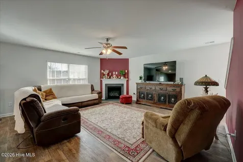 404 Frida Road New Bern NC 28560