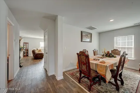 404 Frida Road New Bern NC 28560