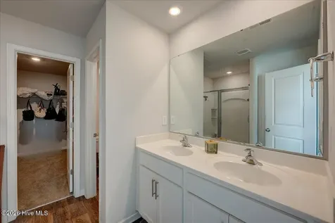 404 Frida Road New Bern NC 28560