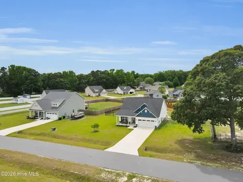 112 Persimmon Drive New Bern NC 28562