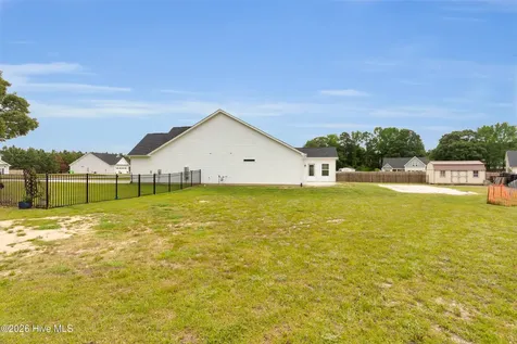 112 Persimmon Drive New Bern NC 28562