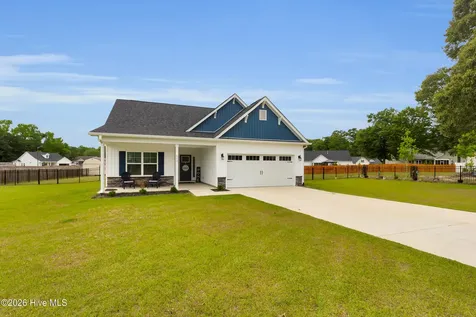 112 Persimmon Drive New Bern NC 28562