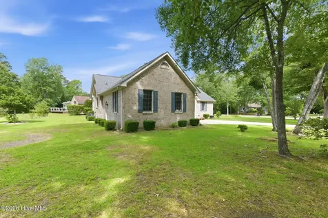 600 Winged Foot Court New Bern NC 28562
