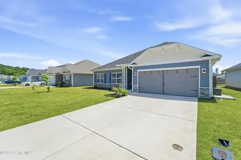 755 Greenwich Place Richlands NC 28574