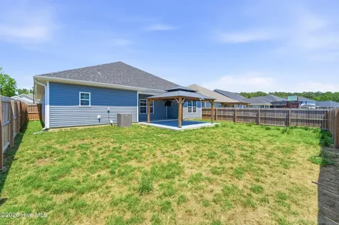 755 Greenwich Place Richlands NC 28574