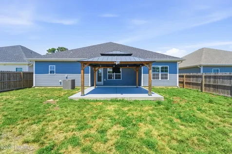 755 Greenwich Place Richlands NC 28574