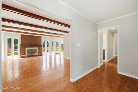 2342 N Lakeview Drive Newport NC 28570