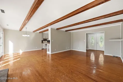2342 N Lakeview Drive Newport NC 28570