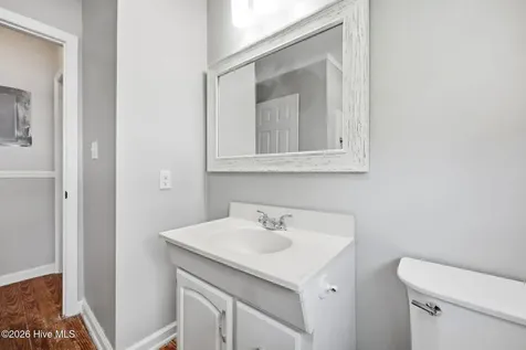 2342 N Lakeview Drive Newport NC 28570