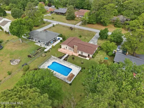 2342 N Lakeview Drive Newport NC 28570