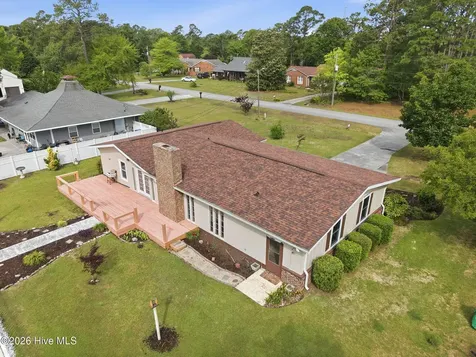 2342 N Lakeview Drive Newport NC 28570