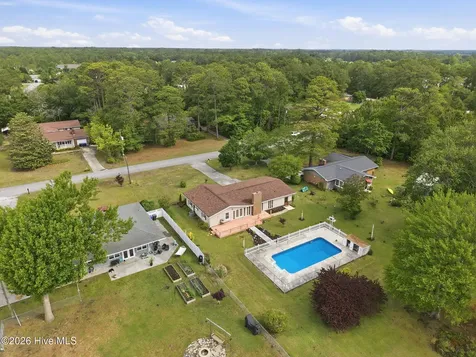 2342 N Lakeview Drive Newport NC 28570