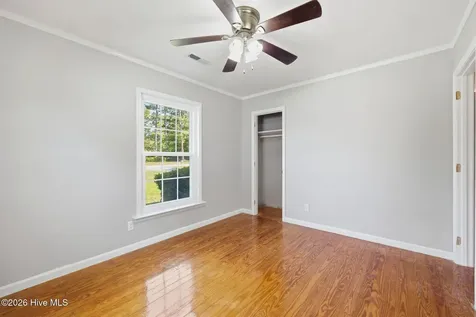 2342 N Lakeview Drive Newport NC 28570